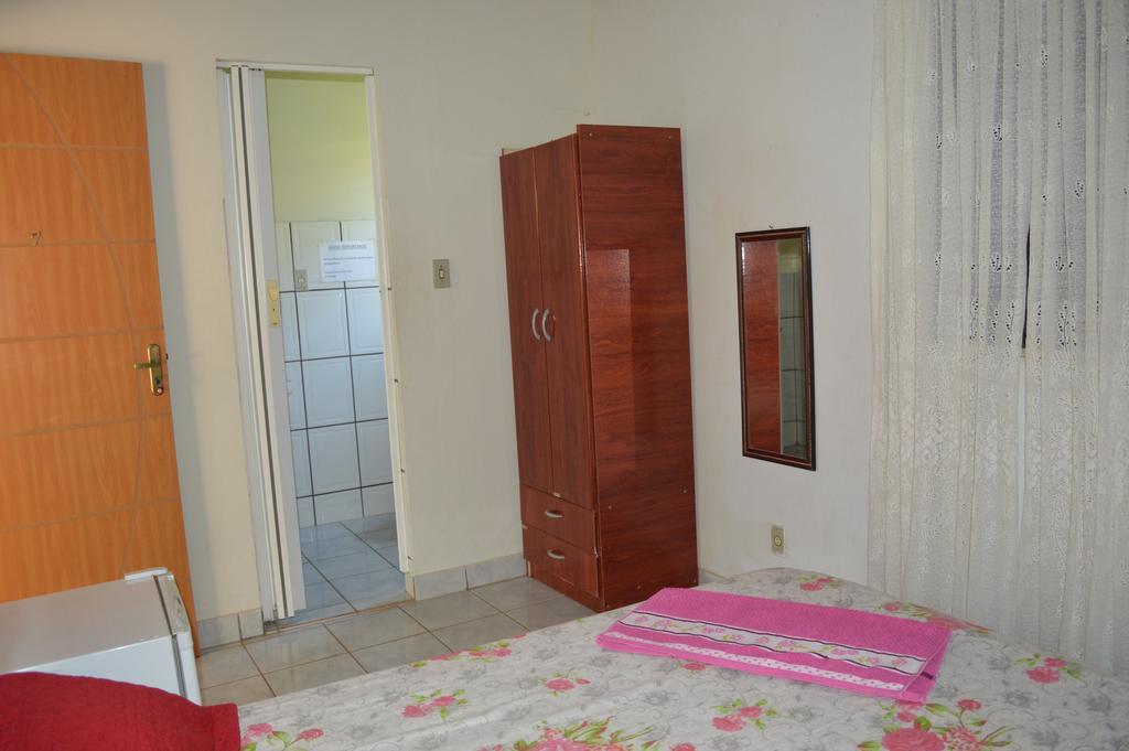 Pousada Dos Henriques Hotel เลนโซยส์ ภายนอก รูปภาพ